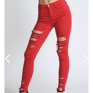 Raw edges skinny jeans